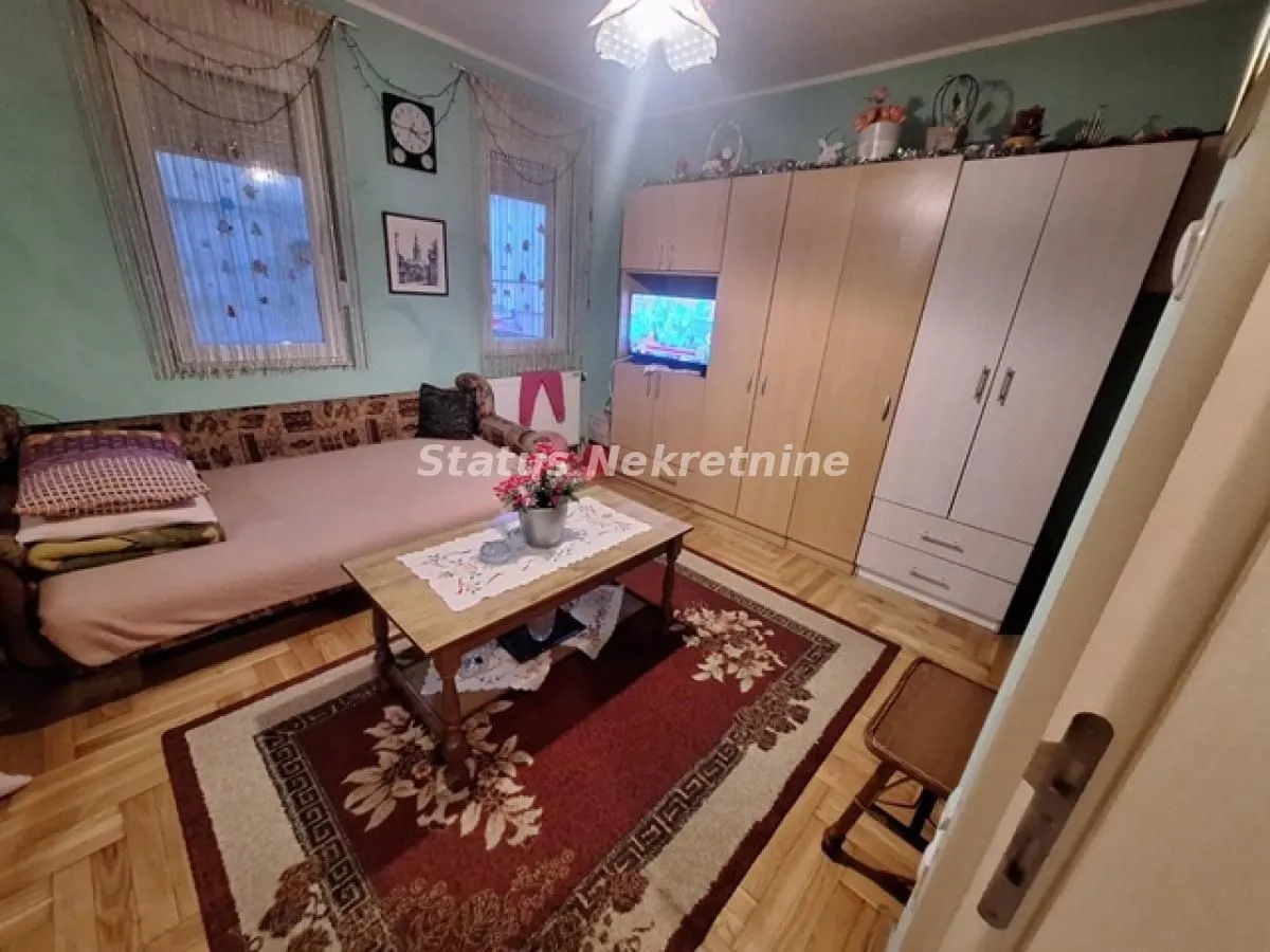 Izdavanje, garsonjera, 30m², Podbara, Novi Sad Sve Podlokacije