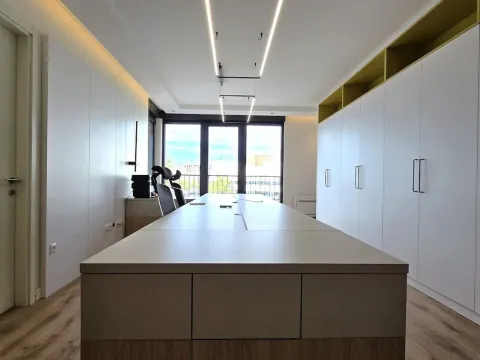 Rent, office space, 58m², Kod Capital Plaze, Podgorica - image 4