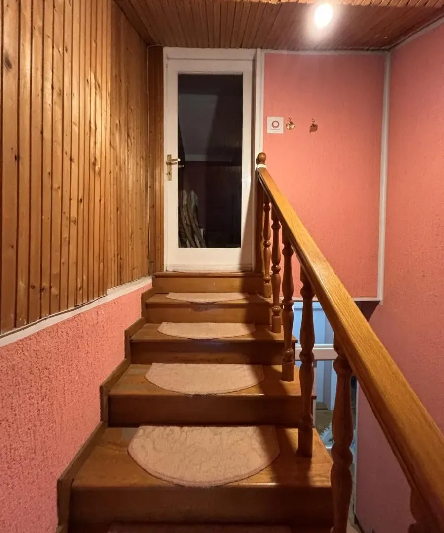 Prodaja, kuća, 274m², Tavrića obori, Jagodina