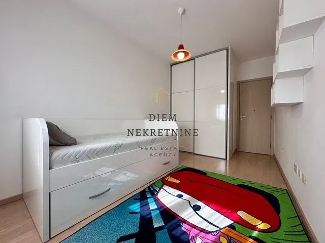 Rent, two bedroom apartment, 76m², City Kvart, Podgorica