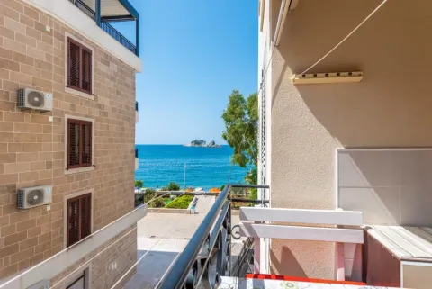 Sale, one bedroom apartment, 46m², Petrovac, Budva - image 2