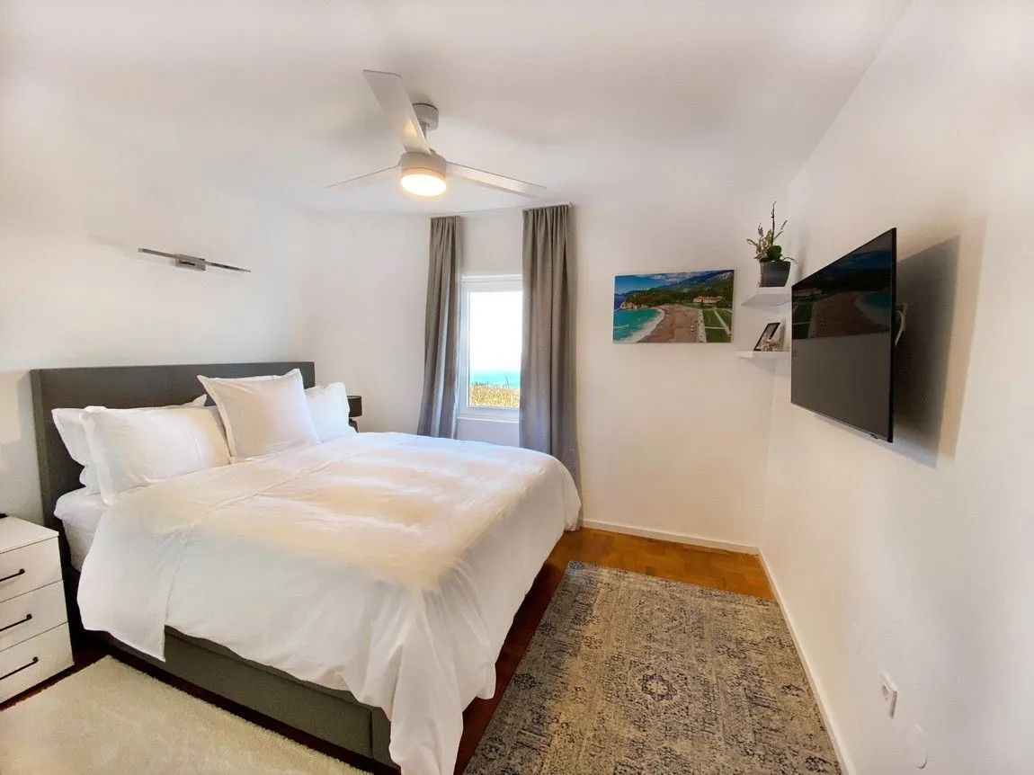 Sale, house, 250m², Blizikuće, Budva