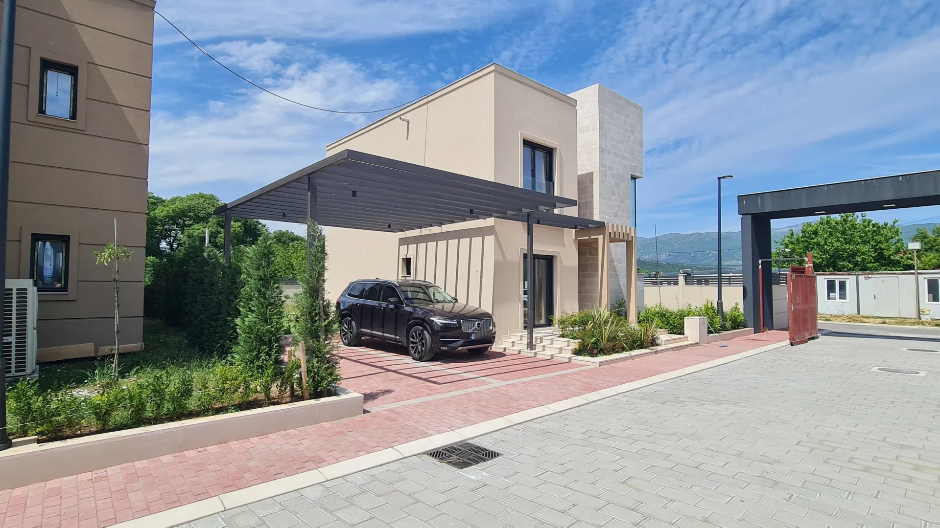 Prodaja, kuća, 200m², Danilovgrad, Crna Gora