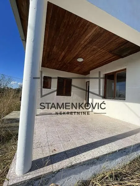 Sale, house, 130m², Čortanovci, Inđija