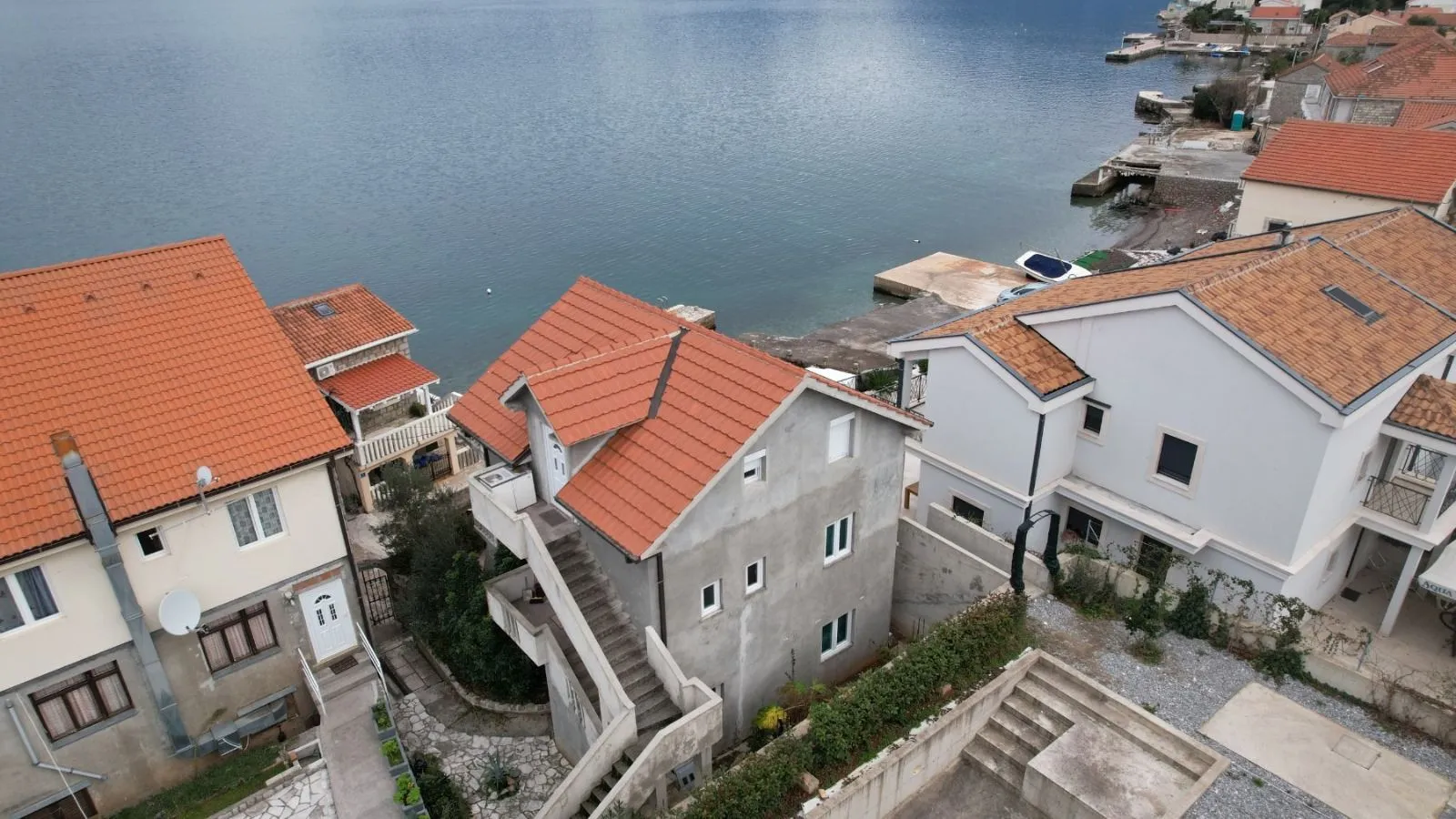 Prodaja, kuća, 180m², Krašići, Tivat