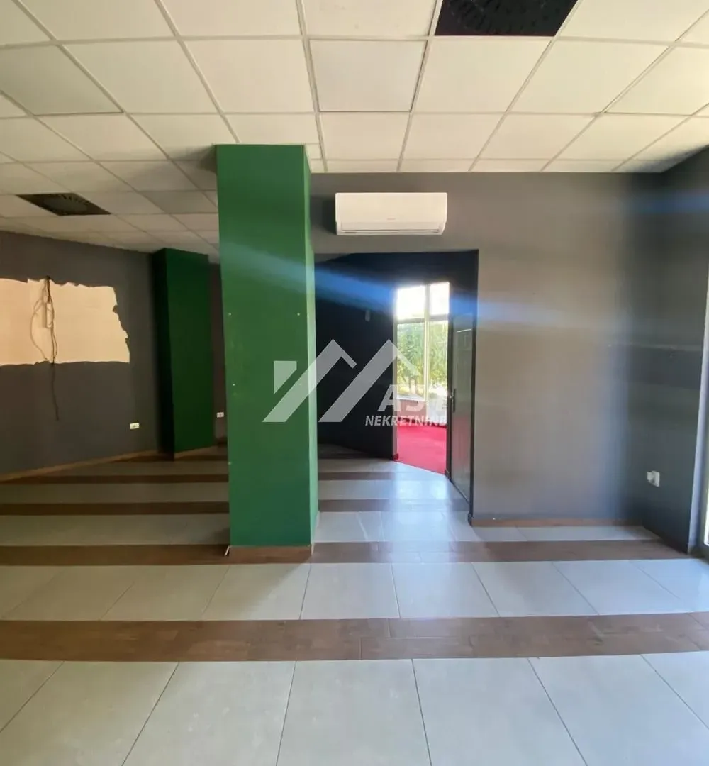 Rent, office space, 80m², Bulevar Oslobodjenja, Novi Sad Sve Podlokacije