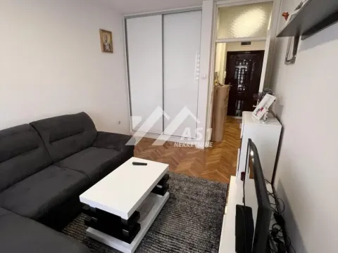 Rent, two bedroom apartment, 47m², Centar, Novi Sad - image 3