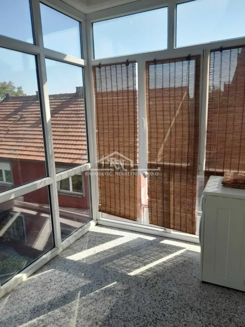 Rent, three bedroom apartment, 90m², Čukarica, Beograd