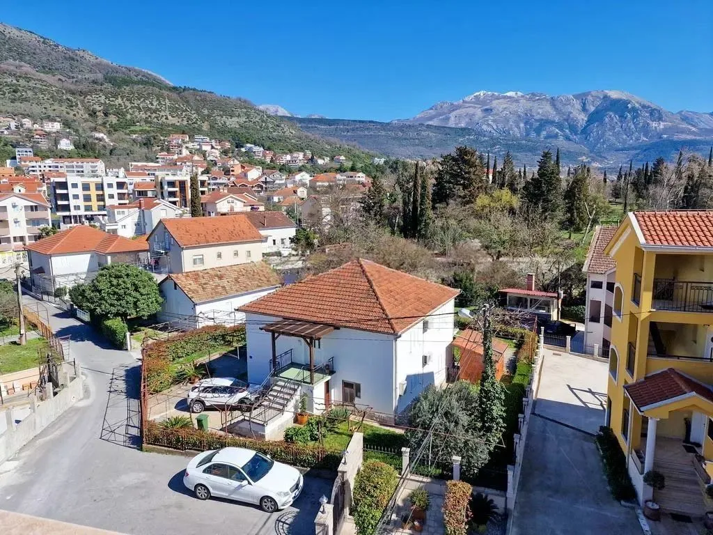 Prodaja, kuća, 150m², Tivat, Crna Gora