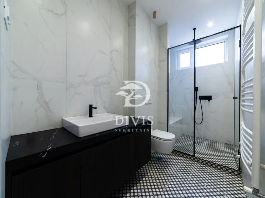 Sale, three bedroom apartment, 92m², Vračar Centar, Vračar Sve Podlokacije