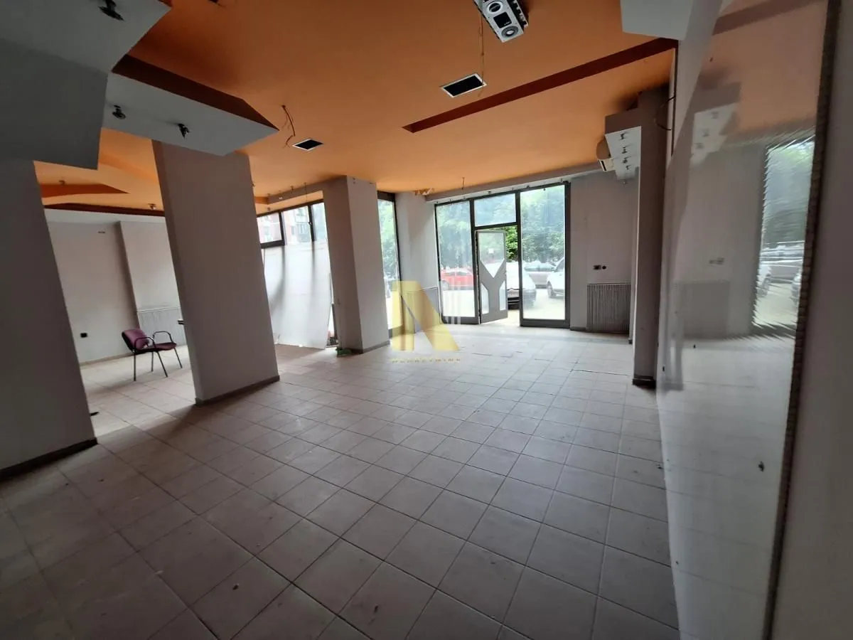 Rent, office space, 66m², Novo naselje, Novi Sad