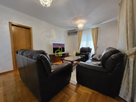 Izdavanje, dvosoban stan, 85m², Preko Morače, Podgorica - image 2