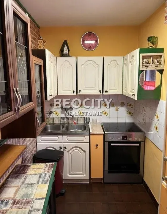 Izdavanje, stan, 44m², Novo naselje, Novi Sad