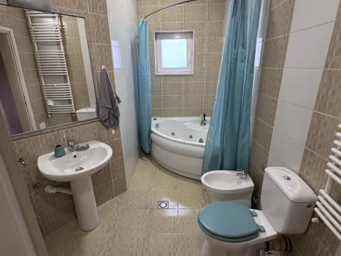 Izdavanje, kuća, 330m², Zeta, Podgorica - image 16