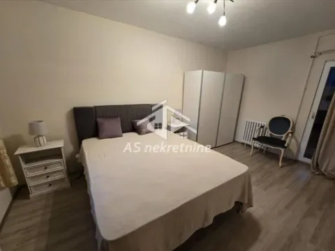 Rent, two bedroom apartment, 70m², Stari Grad, Beograd - image 11