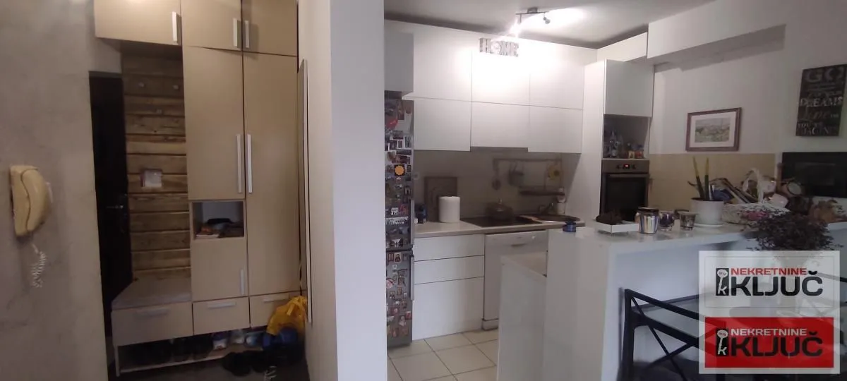 Prodaja, dvosoban stan, 48m², Bulevar patrijarha Pavla, Novi Sad Sve Podlokacije