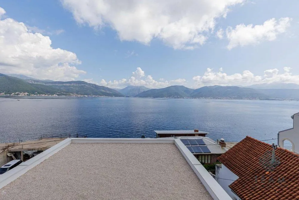Sale, house, 315m², Krašići, Tivat