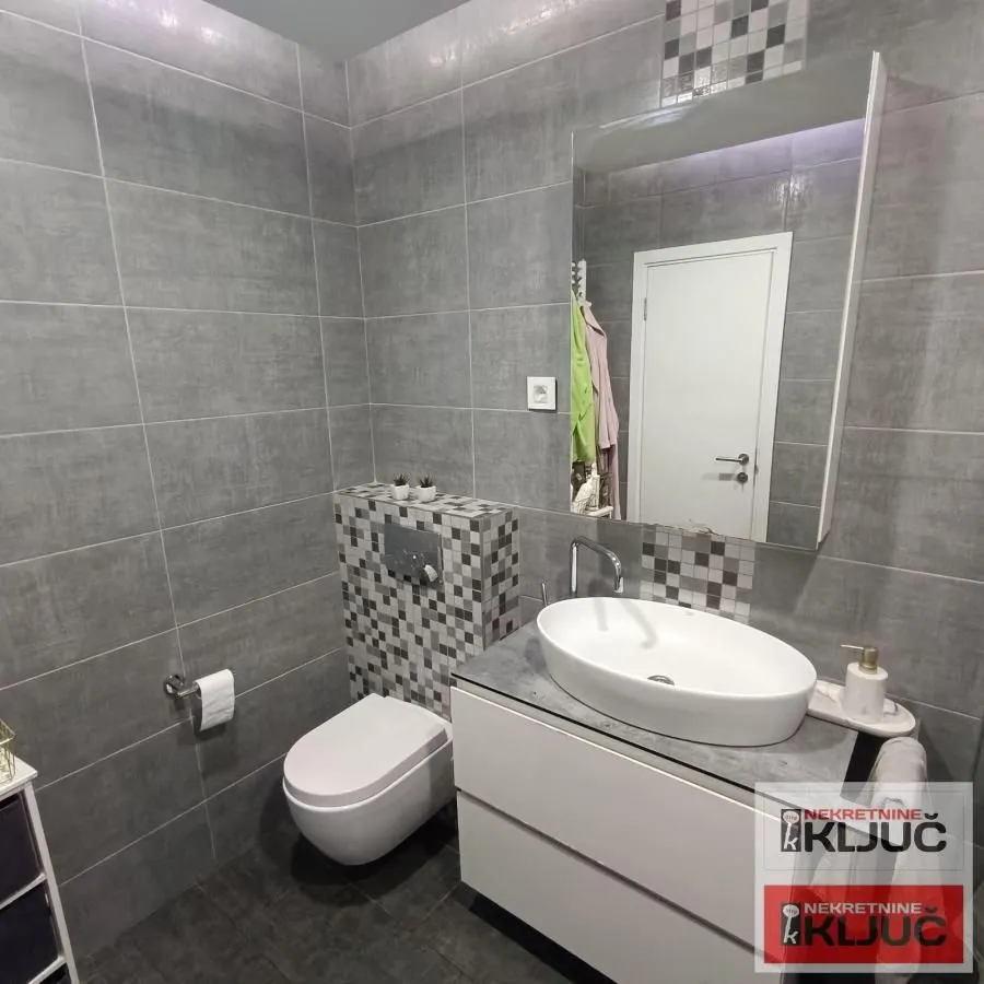 Prodaja, četvorosoban stan, 90m², Telep, Novi Sad Sve Podlokacije