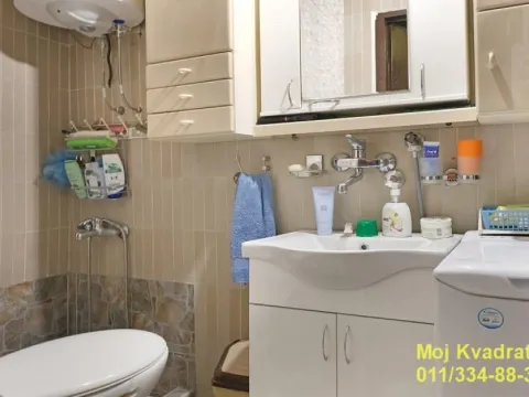 Sale, four bedroom apartment, 98m², Stari Grad, Beograd - image 17