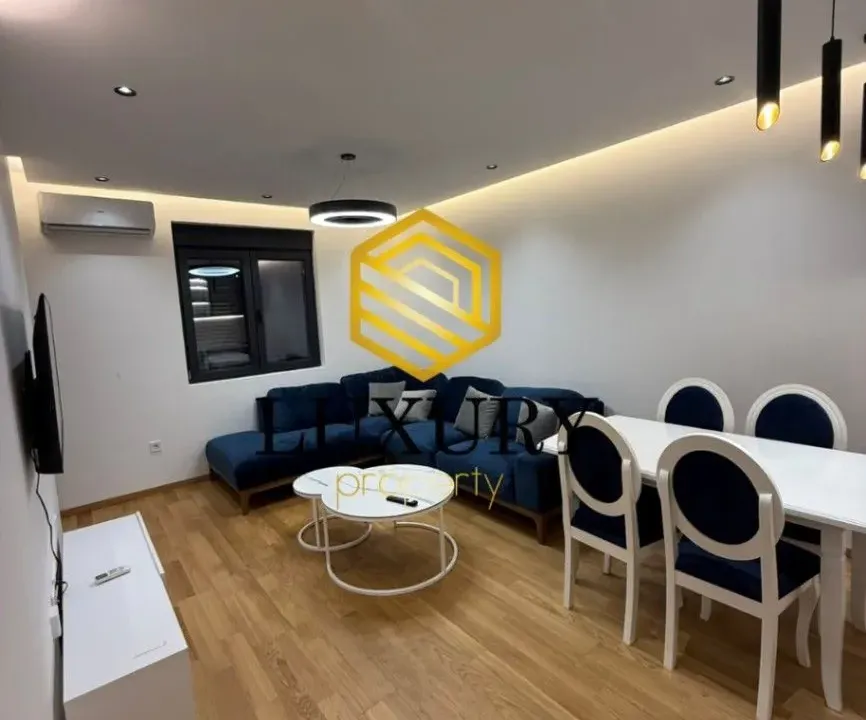 Izdavanje, dvosoban stan, 53m², City Kvart, Podgorica