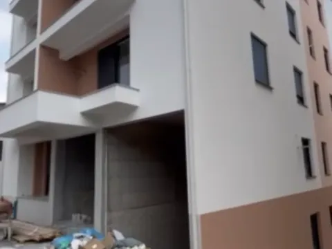 Prodaja, jednosoban stan, 55m², Momišići, Podgorica - image 2
