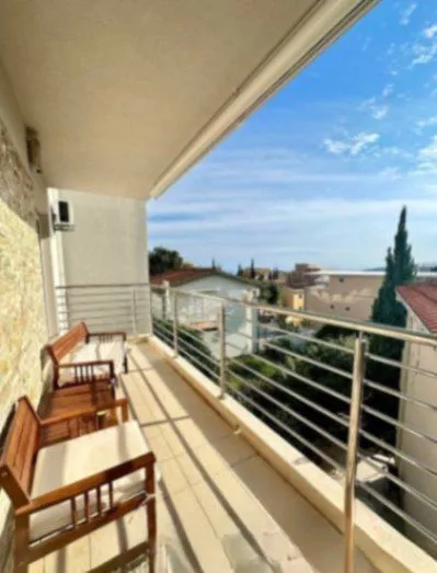 Sale, two bedroom apartment, 98m², Bečići, Budva