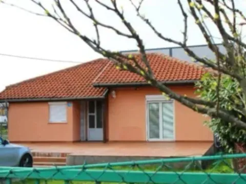 Prodaja, kuća, 77m², Zlatica, Podgorica - image 8