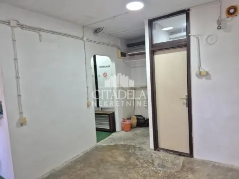 Rent, office space, 22m², Čukarica, Beograd - image 6