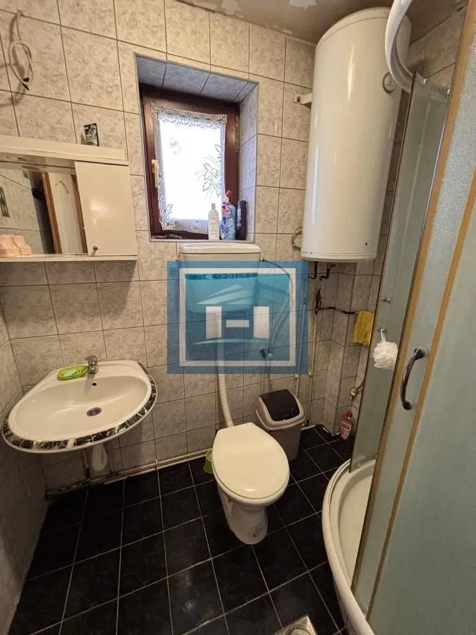 Prodaja, kuća, 194m², Ribare, Jagodina