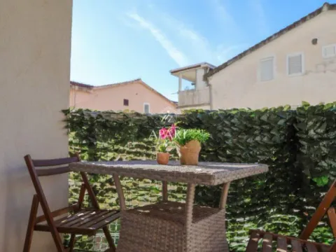 Sale, one bedroom apartment, 40m², Maini, Budva - image 9