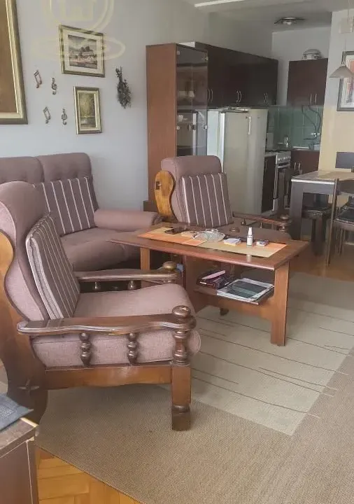 Prodaja, trosoban stan, 75m², Medijana, Niš