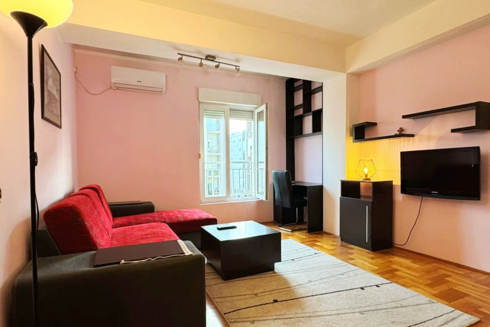 Rent, one bedroom apartment, 43m², Blok 9, Podgorica