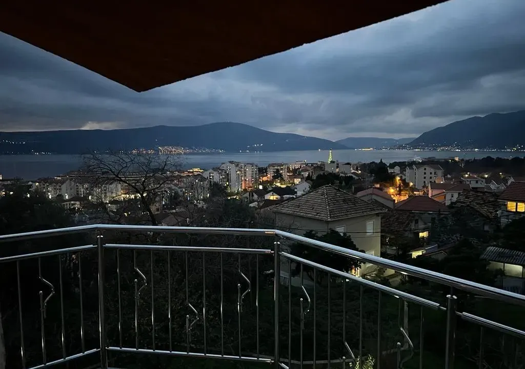 Prodaja, kuća, 194m², Tripovići, Tivat