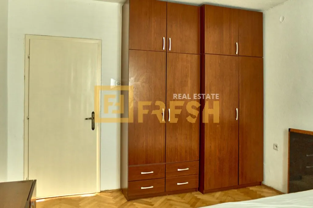 Izdavanje, dvosoban stan, 90m², Tološi, Podgorica