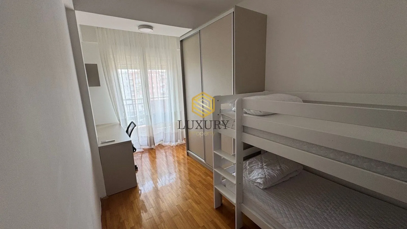 Rent, two bedroom apartment, 78m², City Kvart, Podgorica