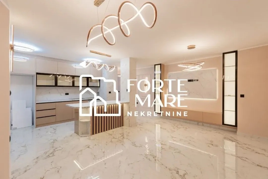 Prodaja, dvosoban stan, 95m², Igalo, Herceg Novi