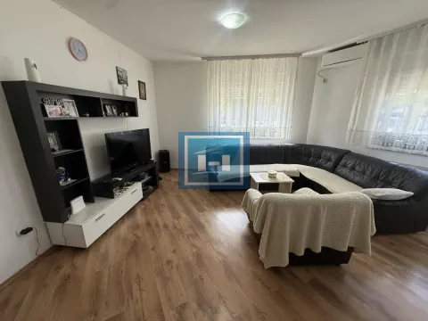 Sale, two bedroom apartment, 65m², Dom Zdravlja, Ćuprija - image 2