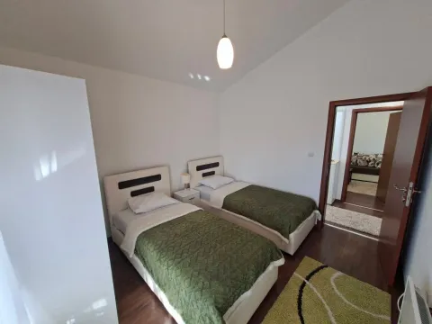 Rent, two bedroom apartment, 80m², Bjeliši, Bar - image 9