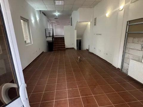Rent, office space, 140m², Centar, Kolašin - image 7