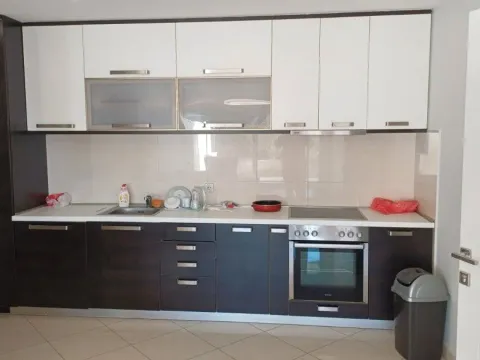 Prodaja, jednosoban stan, 82m², Centar, Ulcinj - image 16