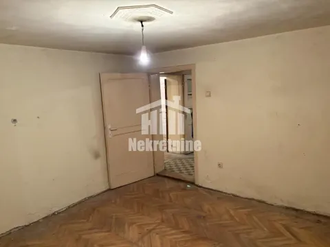 Sale, two bedroom apartment, 60m², Zemun Kalvarija, Zemun Sve Podlokacije - image 5