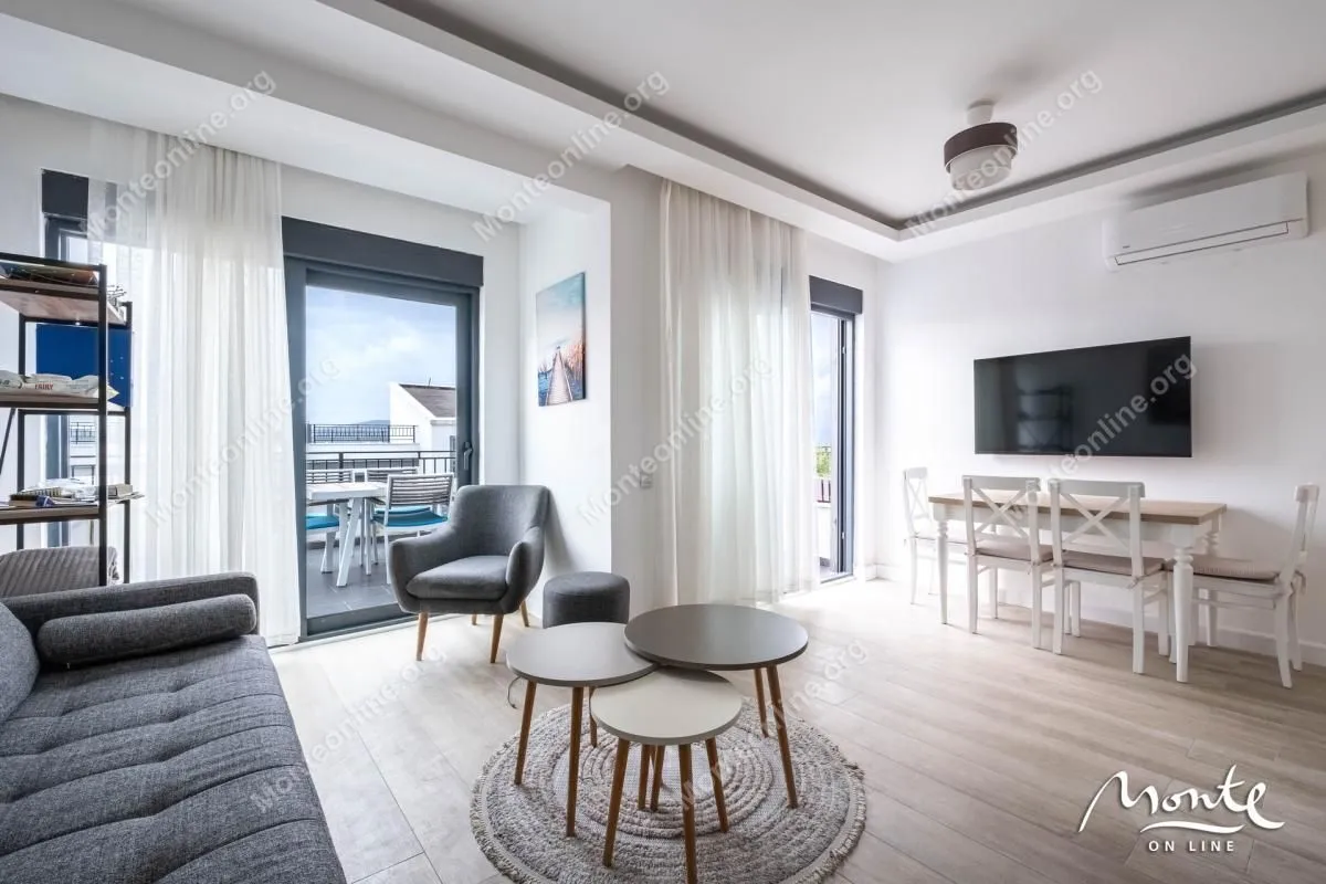 Prodaja, dvosoban stan, 47m², Tivat, Crna Gora