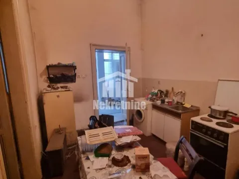 Sale, two bedroom apartment, 76m², Zemun Cara Dušana, Zemun Sve Podlokacije - image 9