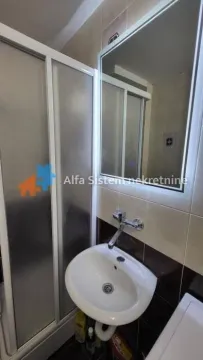Rent, two bedroom apartment, 50m², Savski Venac, Beograd - image 11