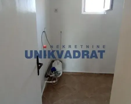 Prodaja, kuća, 280m², Centar, Topola - image 15