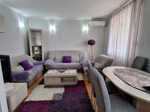 Rent, one bedroom apartment, 60m², Preko Morače, Podgorica - image 2