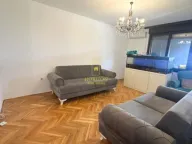 Prodaja, trosoban stan, 95m², Blok 6, Podgorica - image 1