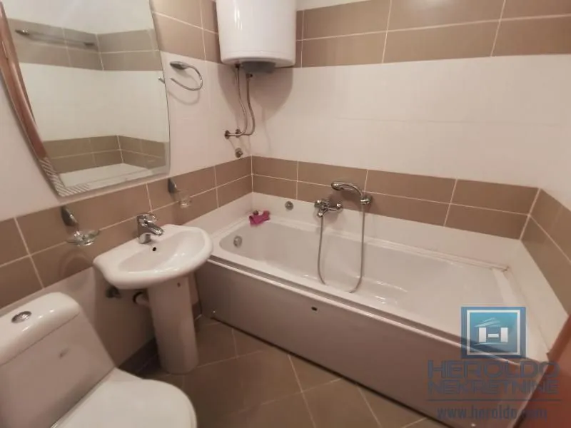 Rent, one bedroom apartment, 61m², Vašarište, Jagodina