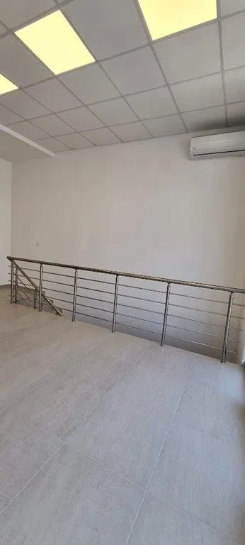 Rent, office space, 120m², Blok 6, Podgorica