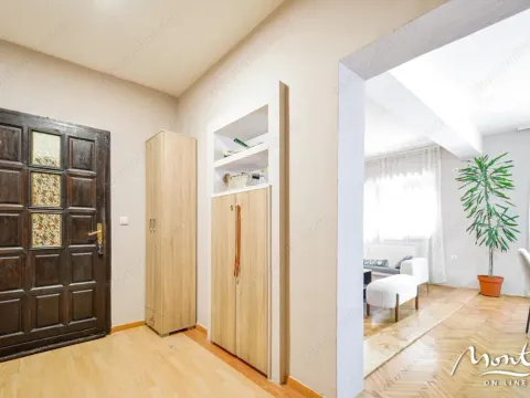 Prodaja, kuća, 525m², Centar, Tivat - image 8